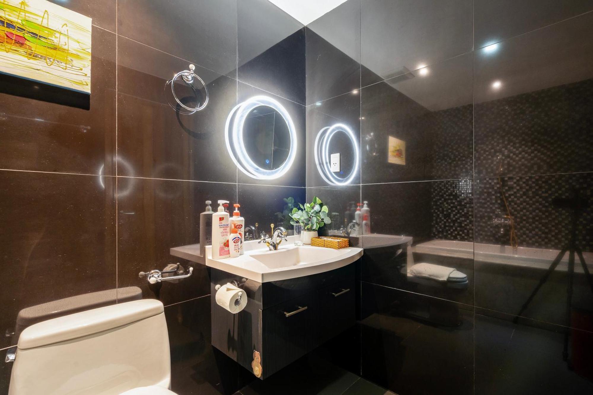 Salute De Leman - Luxury Distrist 3 Ho Chi Minh City